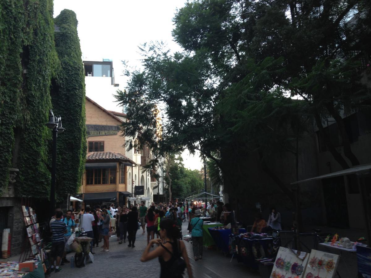Azzai Bellas Artes Santiago Exterior photo