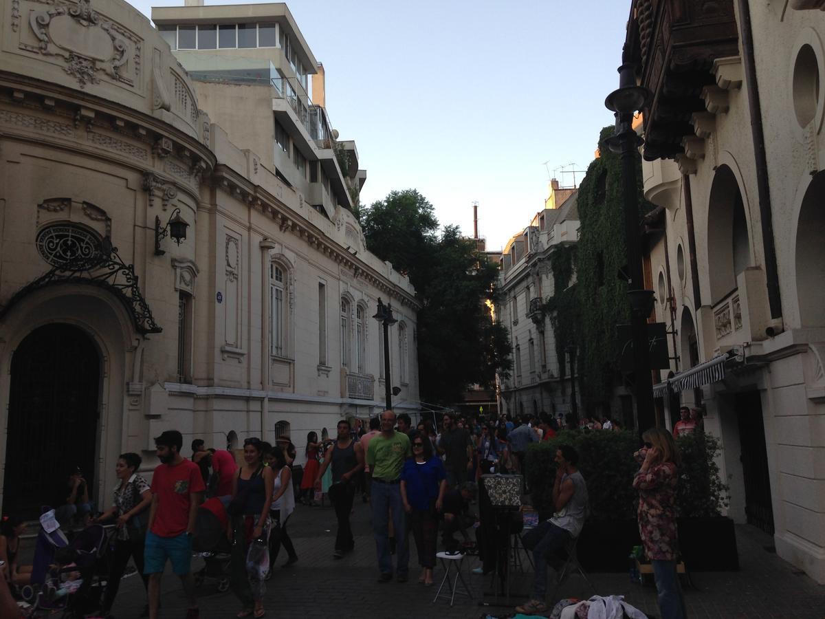 Azzai Bellas Artes Santiago Exterior photo