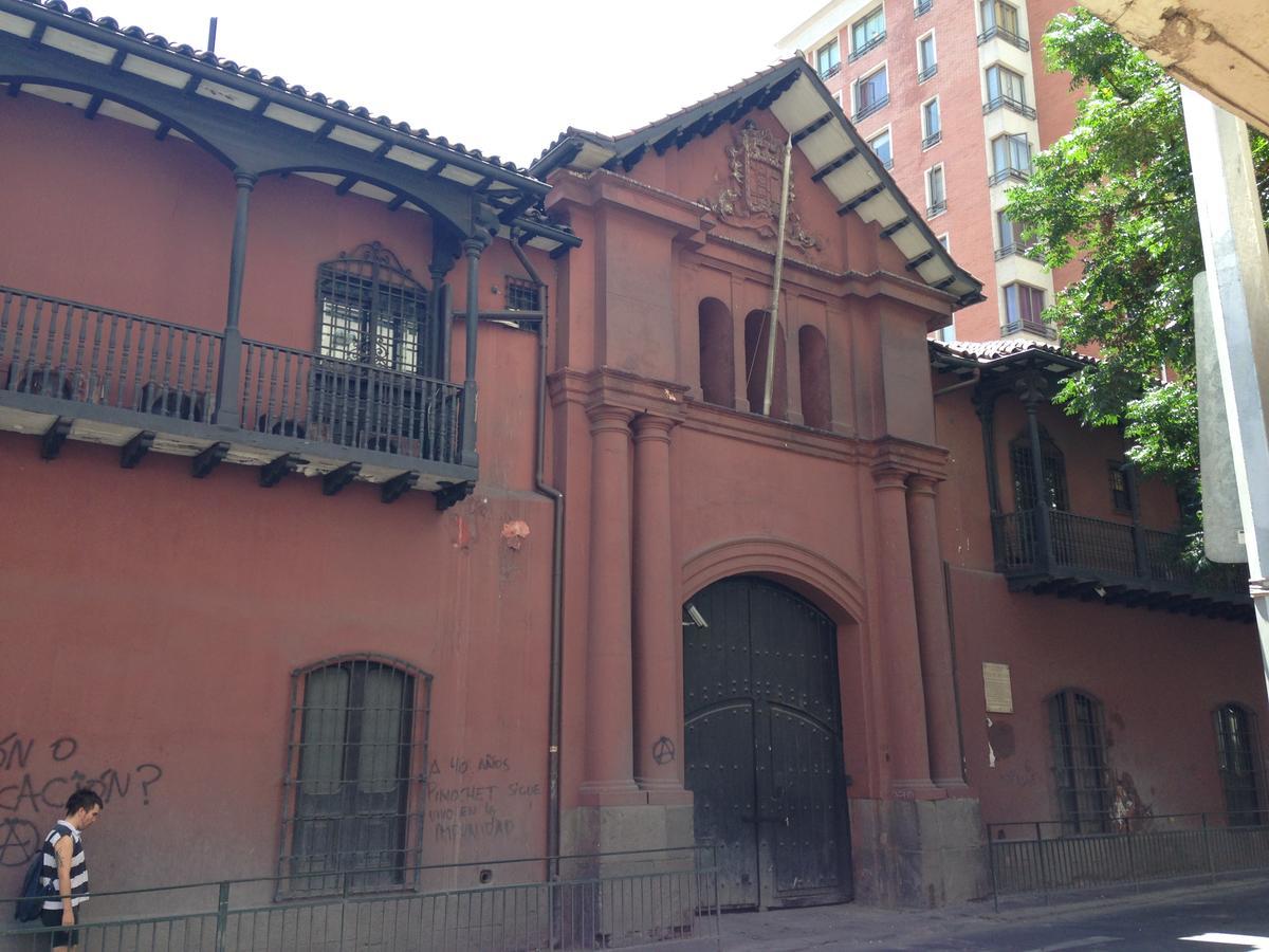 Azzai Bellas Artes Santiago Exterior photo